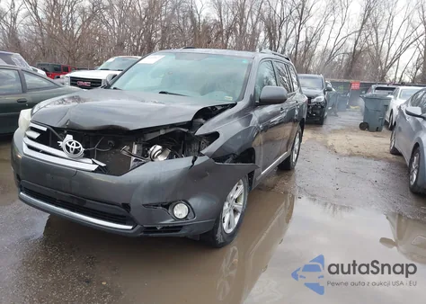 2011 Toyota Highlander Base V6 z USA, uszkodzony, nr VIN 5TDBK3EHXBS080507